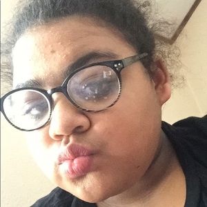 Meet your Posher, Genevlyn